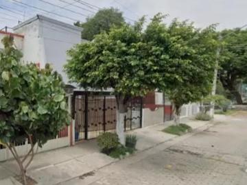 OPORTUNIDAD DE INVERSIÓN en Isla Salinas, Fracc. Jardines del Sur, GDL Jal