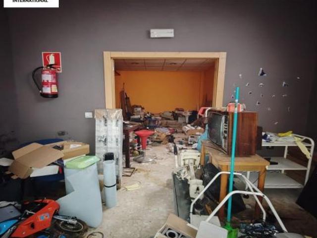 Oportunidad de Inversión en Local Comercial en Málaga Carlos de Haya