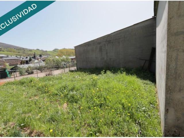 Oportunidad de Inversión en Noceda: Edificio Multifuncional con 3 Vías de Ingresos