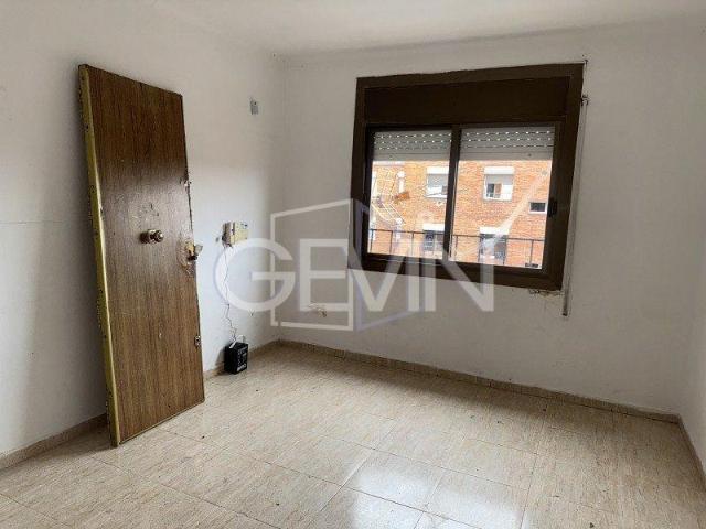 Oportunidad de Inversión en Sabadell Piso a Reformar en Can Puiggener