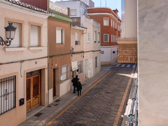 OPORTUNIDAD DE INVERSIÓN EN SUECA: CASA PARA REFORMAR Y ALQUILAR