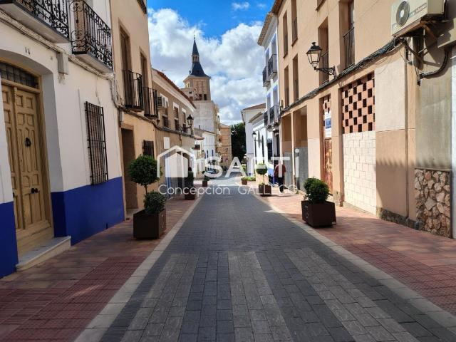 ¡Oportunidad de inversión en pleno centro de Campo de Criptana!