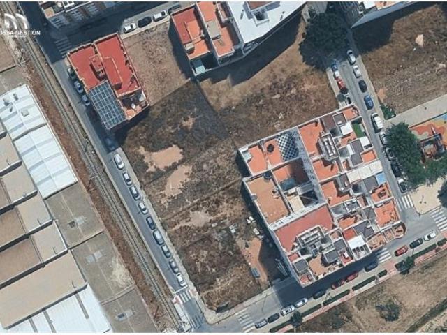 Oportunidad de Inversión! Exclusivo conjunto de terrenos urbanos en Foios