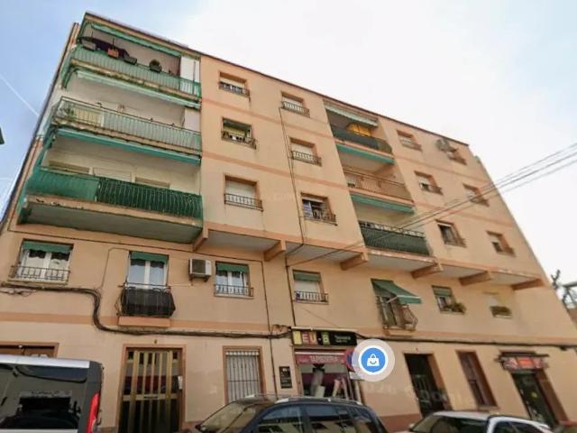 Oportunidad de inversión junto a parque en Ripollet, alto potencial de revalorización en finca consolidada