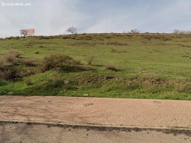 OPORTUNIDAD DE INVERSIÓN JUNTO AL CAMPO DE GOLF!