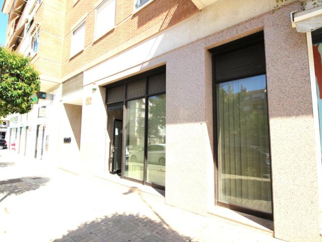Oportunidad de Inversión: Local Comercial en Alicante
