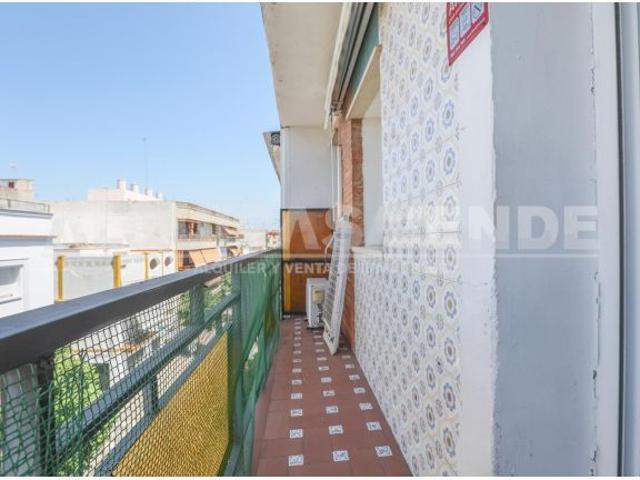 Oportunidad de Inversión: Nuda Propiedad en Gran Plaza, Sevilla