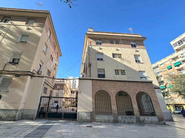 Oportunidad de Inversión. Se venden espacios ideales para Trasteros o Almacenes en Pso Alfonso XIII