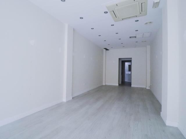 ¡OPORTUNIDAD DE LOCAL COMERCIAL EN EL CENTRO DE ALMERÍA!