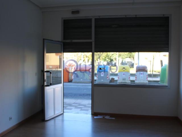 Oportunidad de local en Villaobispo muy bien situado