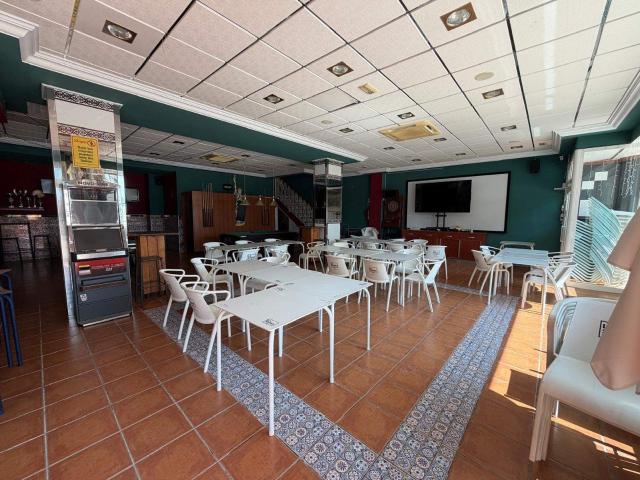 Oportunidad de Negocio en El Campello Restaurante con Excelente Ubicación