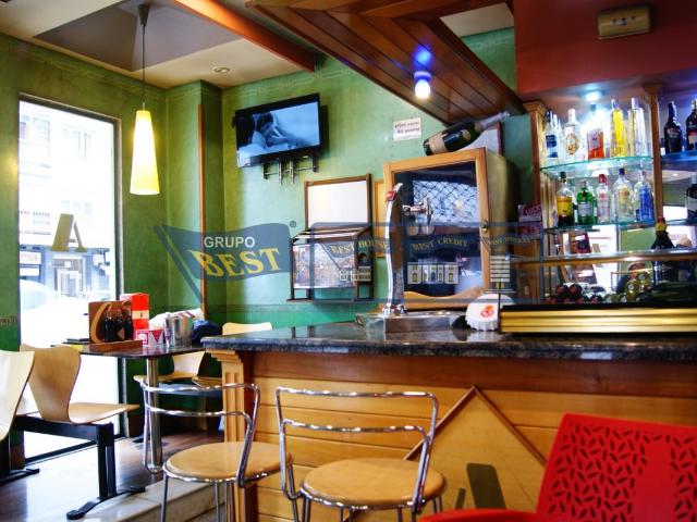 Oportunidad de negocio. Venta de cafetería en zona La Chantría