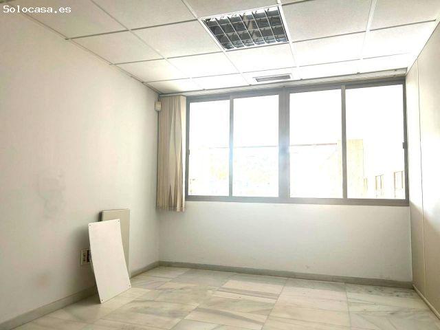 Oportunidad de Oficina en el Centro de El Ejido por solo €82,000