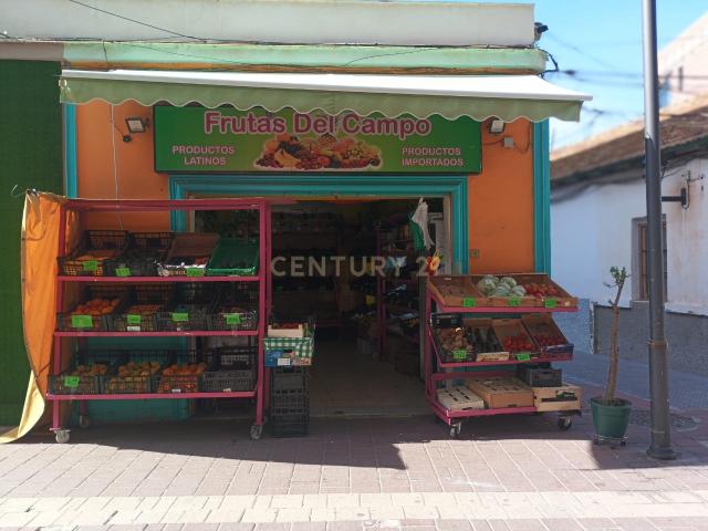 ¡Oportunidad de Oro! Traspaso de Frutería a 2 Minutos de la Playa en El Palo Zona Airbnb