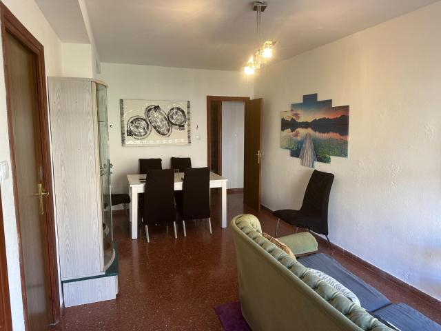 OPORTUNIDAD DE PISO EN ALQUILER DE 4 DORMITORIOS EN CARTUJA