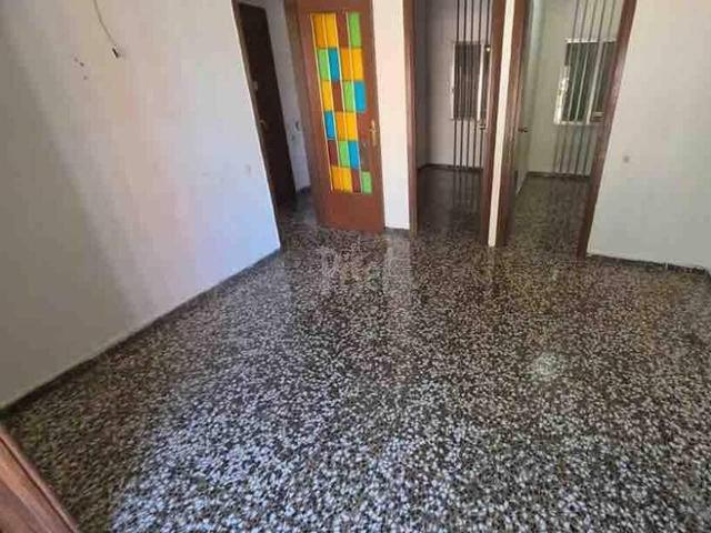¡Oportunidad en Tarragona! Piso de 3 habitaciones en Barris Marítims