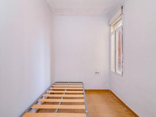 OPORTUNIDAD EN VENTA DE PISO DE 4 DORMITORIOS EN CASERÍA DE MONTIJO