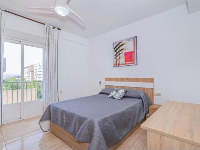 OPORTUNIDAD EN VENTA DE PISO DE 4 DORMITORIOS TOTALMENTE EXTERIORES EN EL ZAIDIN ENFRENTE DEL PTS TO