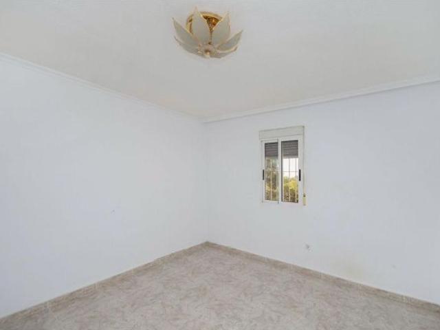 ? Oportunidad en Alicante – Piso de 2 dormitorios en primera planta con ascensor ?