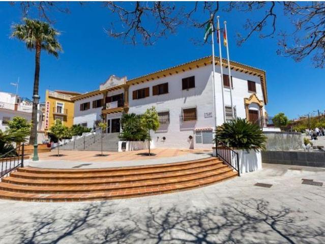 ☀️ Oportunidad en Benalmádena 5 Habitaciones – Vivienda con gran potencial a Reformar