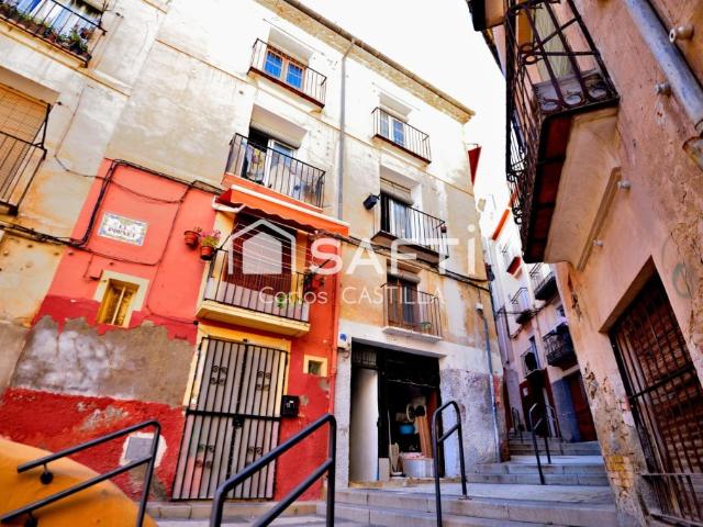 OPORTUNIDAD EN JIJONA EDIFICIO CON 5 DEPARTAMENTOS