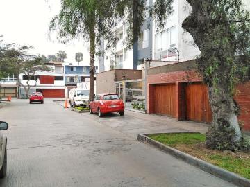 Oportunidad en la urb. Los Rosales