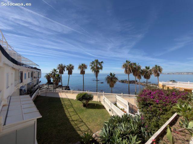 Oportunidad en Primera Línea de Playa: Apartamento a Medida