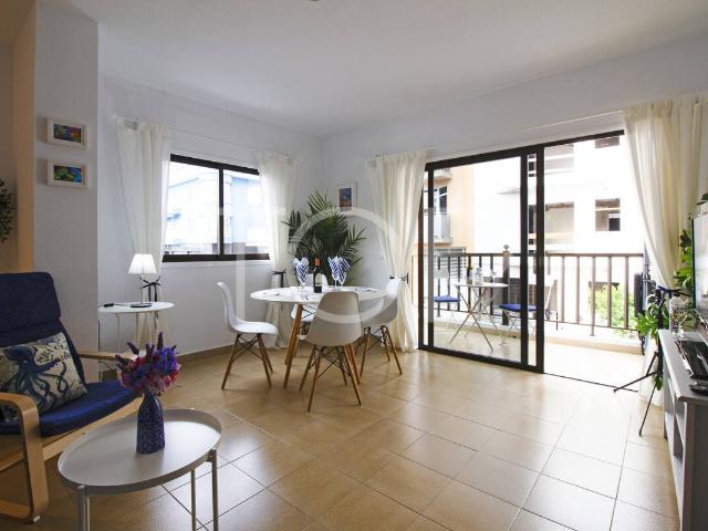 Oportunidad en Puerto de Santiago: Apartamento de tres dormi. 54m² Puerto de Santiago