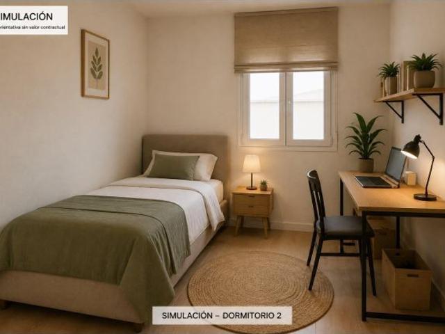 Oportunidad en Requena: piso de 72 m2 para reformar