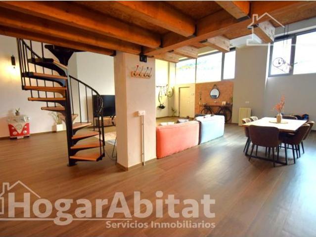 ¡OPORTUNIDAD! ESTUDIO TIPO LOFT REFORMADO Y MUY AMPLIO