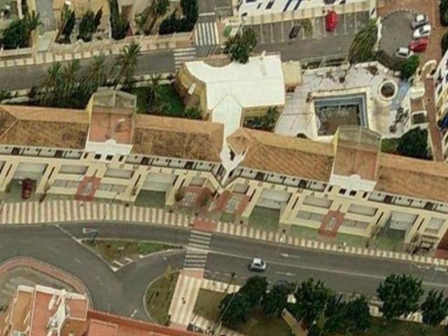 Oportunidad exclusiva para la adquisición de un prestigioso. 2922m² Roquetas de Mar