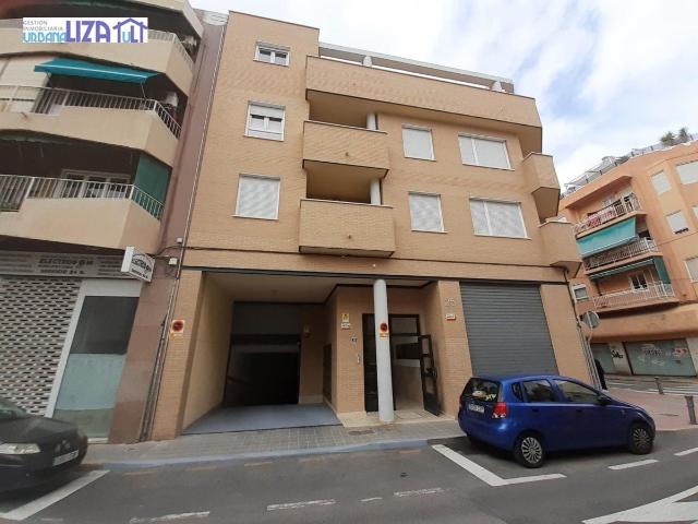 OPORTUNIDAD! FANTÁSTICO LOCAL COMERCIAL DE OBRA NUEVA CON FACHADA A 3 CALLES