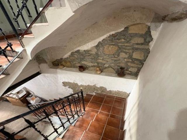 OPORTUNIDAD GRAN CASA DE PUEBLO EN ZONA CENTRICA DE RIBARROJA D´EBRE