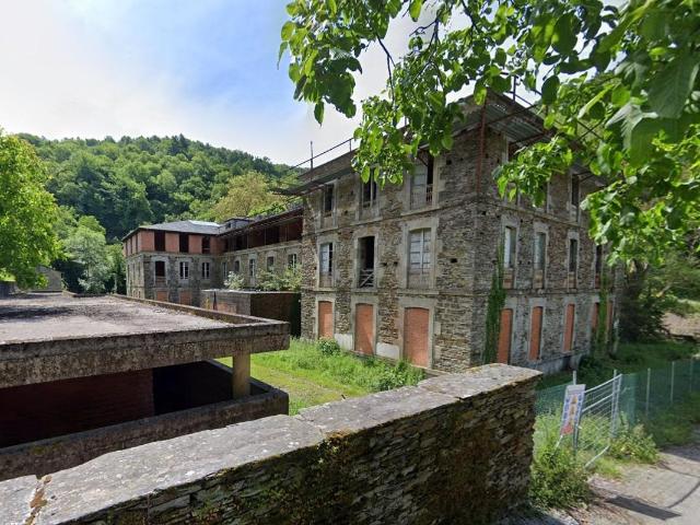 Oportunidad hotelera/turística: Suelo con obra iniciada en A Ferreiría de O Incio