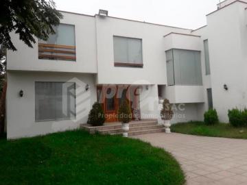 Oportunidad impresionante casa de lujo con en rinconada del lago