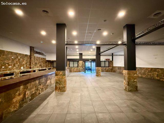 Oportunidad! impresionante local comercial a 50m de la Playa del Cura