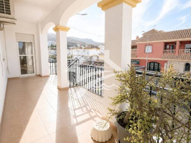 OPORTUNIDAD INCREÍBLE EN LA MEJOR ZONA DE HUERCAL DE ALMERIA
