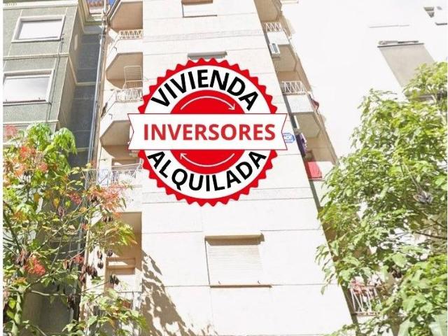 ¡OPORTUNIDAD INVERSORES ATICO CON TERRAZA!