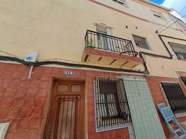 ⚠️ OPORTUNIDAD INVERSORES – INMUEBLE OCUPADO EN LLÍRIA