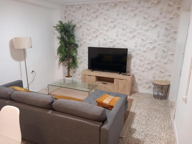 OPORTUNIDAD INVERSORES! VIVIENDA ALQUILADA!