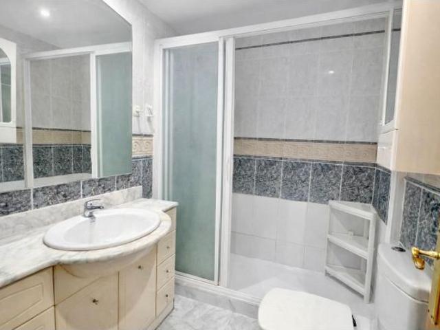 ? ¡OPORTUNIDAD JUNTO A LA UNIVERSIDAD! San Vicente del Raspeig. Ideal para vivir o invertir