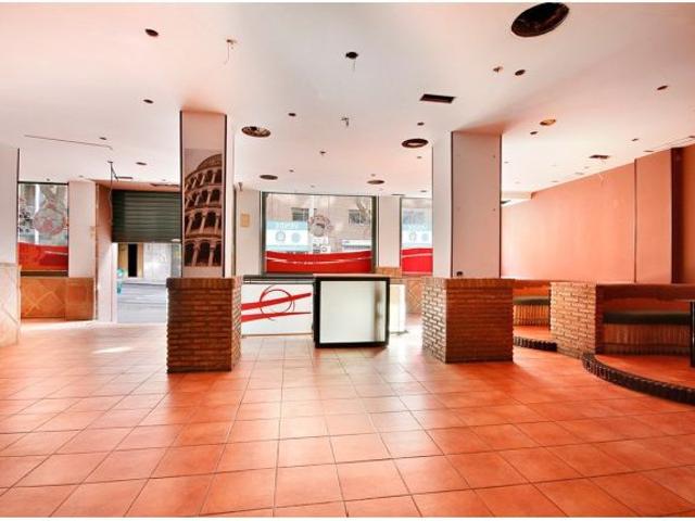 ¡Oportunidad! Local comercial uso de Restaurante
