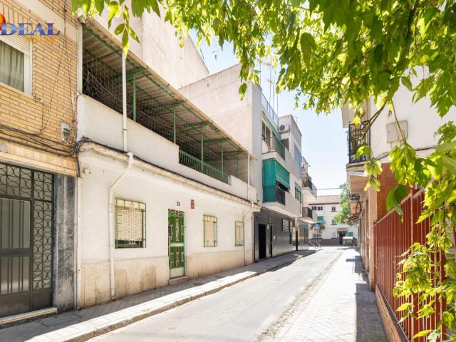 Oportunidad para construir una pequeña promoción de viviendas o vivienda unifamiliar