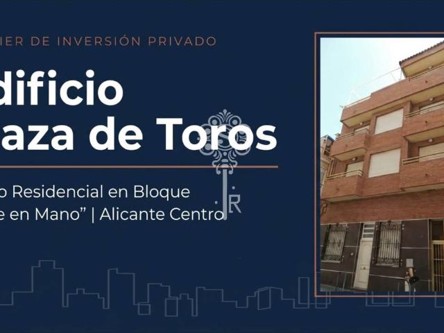 ¡Oportunidad para Inversores! Edificio completo con Licencia Turística y Ascensor en Alicante Centro Plaza de Toros