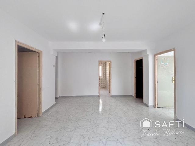 Oportunidad, piso con gran potencial en el Barrio Masia Nova