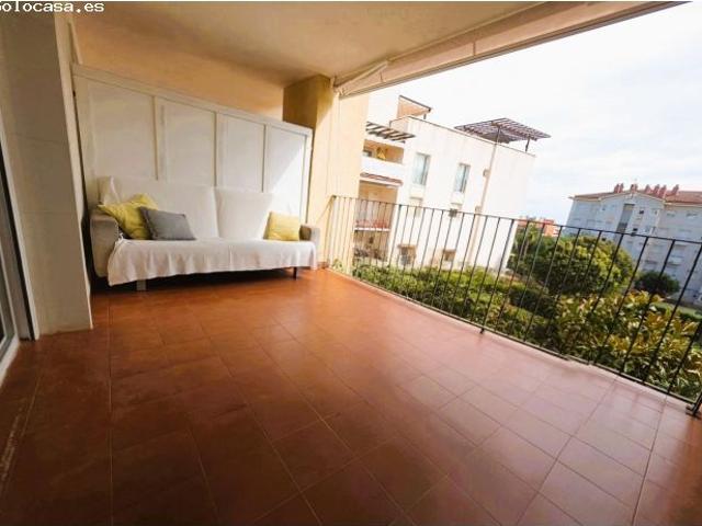 OPORTUNIDAD Piso impecable con terraza y zona comunitaria Premium