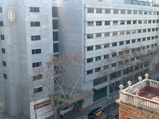 OPORTUNIDAD ! Piso reformado con vistas espectaculares a 100 m de Plaza España – Barcelona
