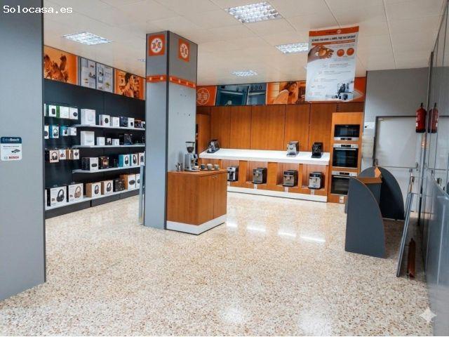 Oportunidad Premium en Petrer: Local Reformado con Potencial Residencial