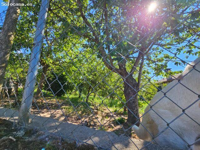 OPORTUNIDAD! SE VENDE FINCA URBANIZABLE Y CON CIERRE DE PIEDRA EN PARADA DE AMOEIRO
