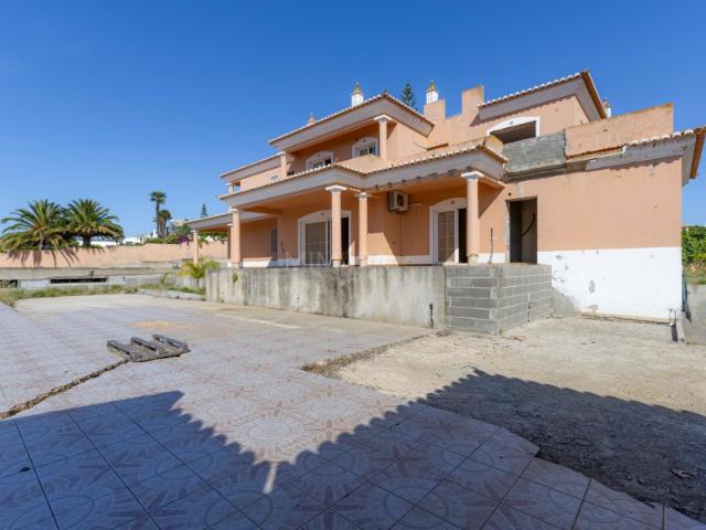 OPORTUNIDADE ABAIXO DO MERCADO | 18 UNIDADES + PISCINA, LAGOS
